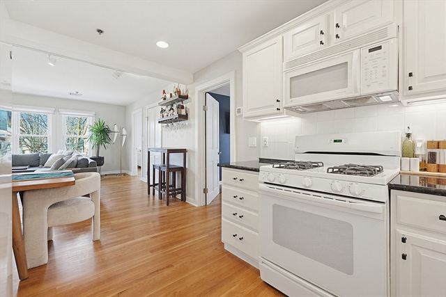 12 Benton St 4, Stoneham, MA 02180