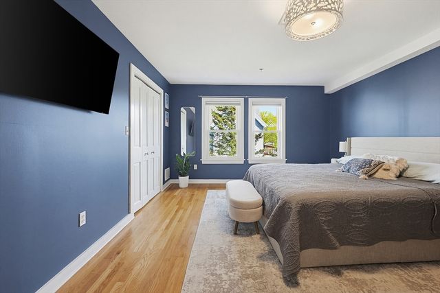 12 Benton St 4, Stoneham, MA 02180