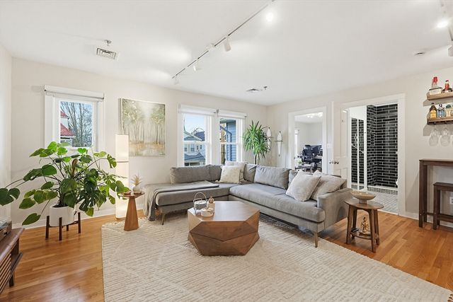 12 Benton St 4, Stoneham, MA 02180