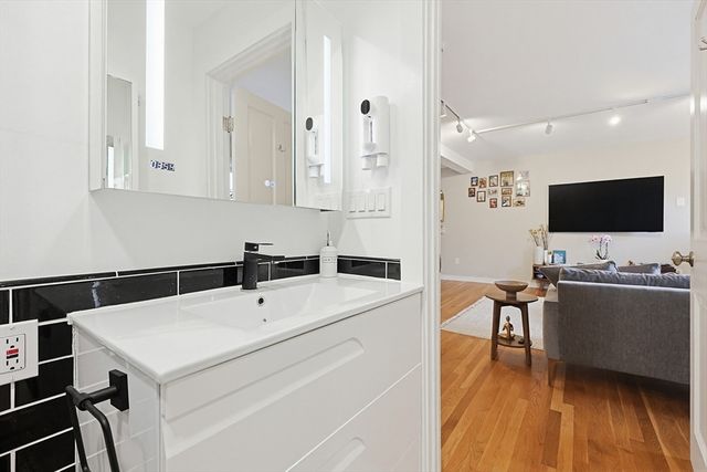 12 Benton St 4, Stoneham, MA 02180