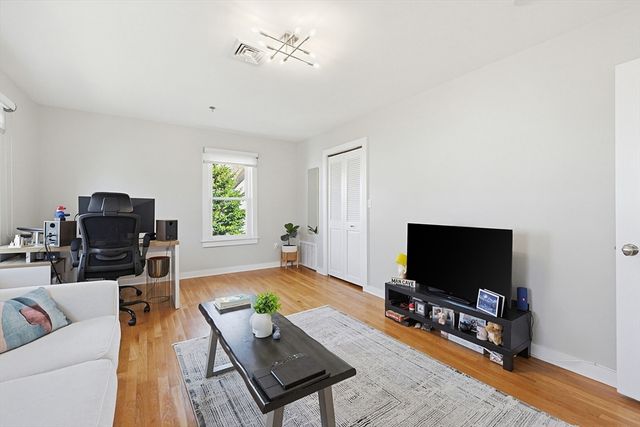 12 Benton St 4, Stoneham, MA 02180