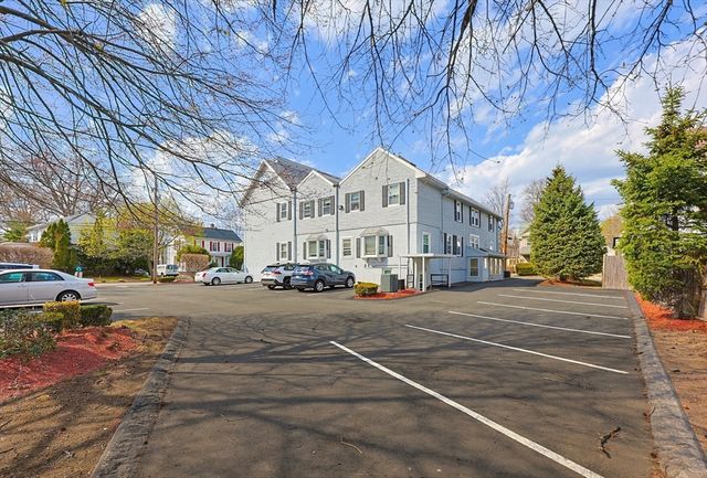 12 Benton St 4, Stoneham, MA 02180