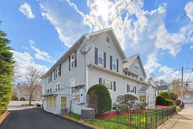 12 Benton St 4, Stoneham, MA 02180