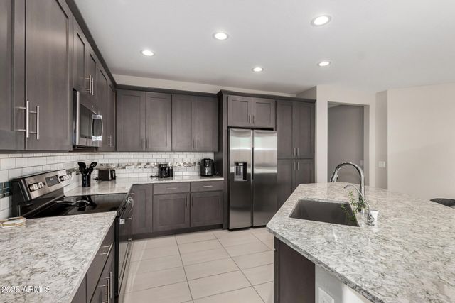 4875 W PICACHO Drive, Eloy, AZ 85131