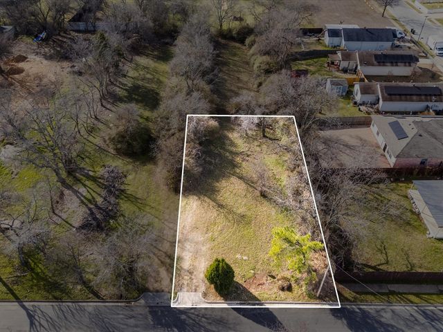 5204 Anderson Street, Fort Worth, TX 76105