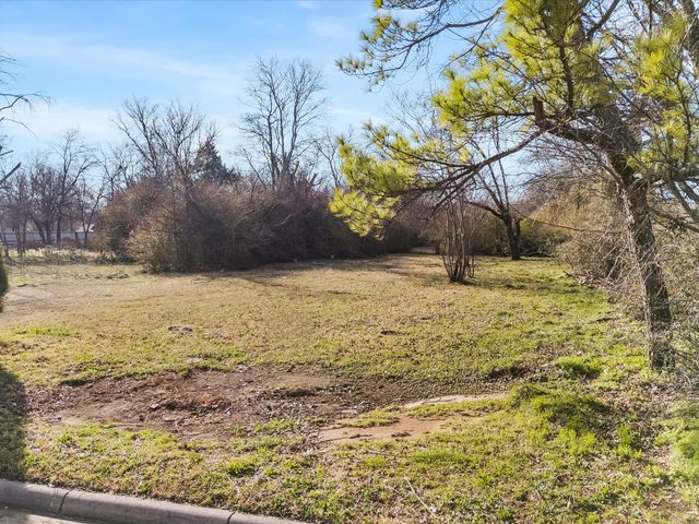 5204 Anderson Street, Fort Worth, TX 76105