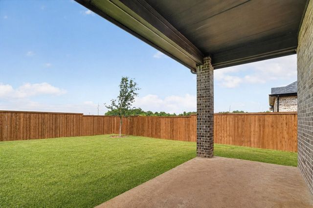 2313 Meek Woods Lane, Mansfield, TX 76063