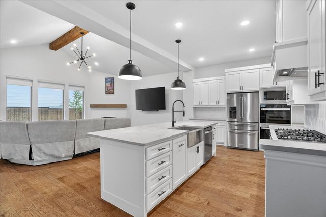 2313 Meek Woods Lane, Mansfield, TX 76063