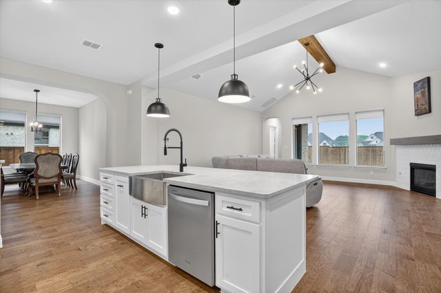 2313 Meek Woods Lane, Mansfield, TX 76063