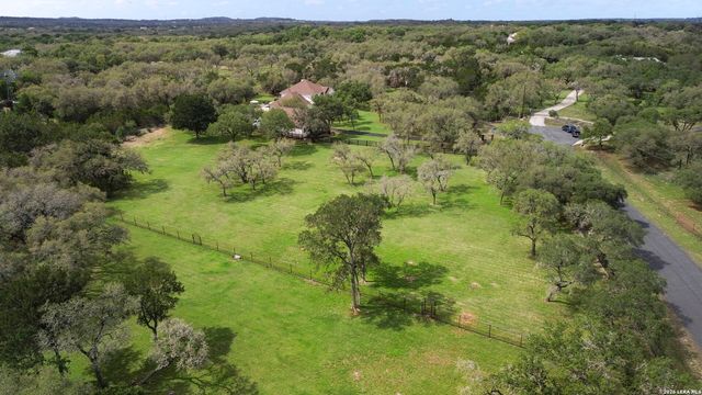 112 Cibolo Hollow N, Boerne, TX 78015