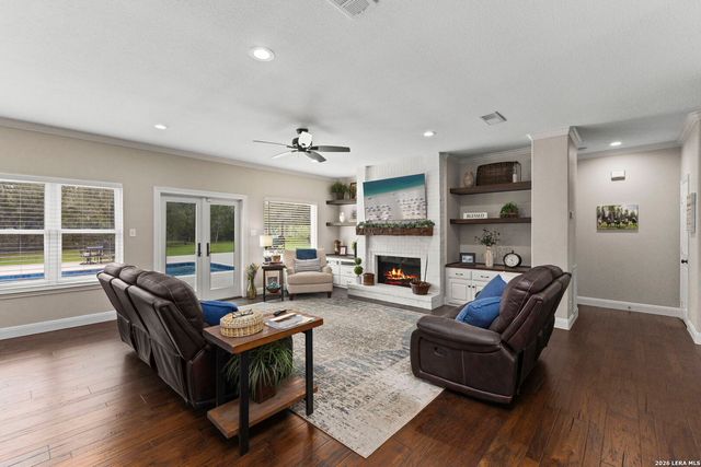 112 Cibolo Hollow N, Boerne, TX 78015