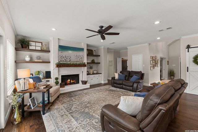 112 Cibolo Hollow N, Boerne, TX 78015