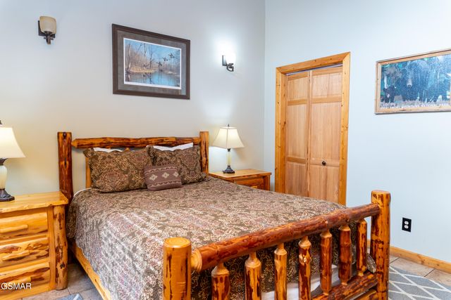 1107 Fox Run, Gatlinburg, TN 37738