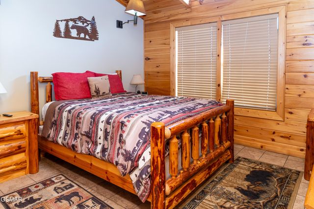 1107 Fox Run, Gatlinburg, TN 37738