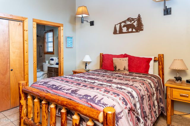 1107 Fox Run, Gatlinburg, TN 37738