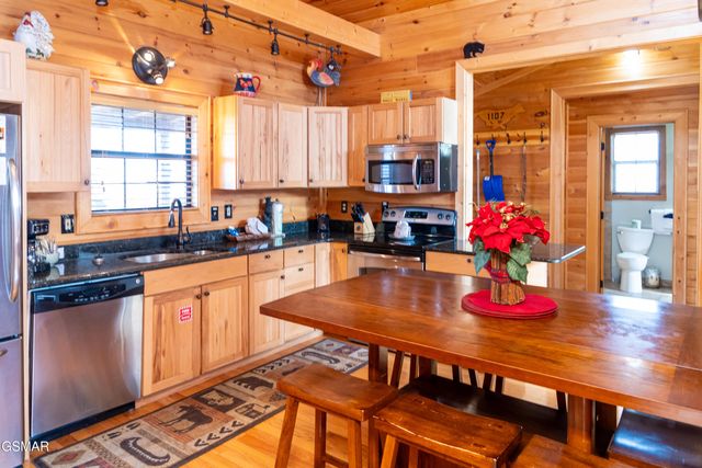 1107 Fox Run, Gatlinburg, TN 37738