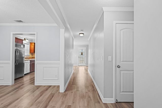 218 Guyett Ave, Hinesville, GA 31313