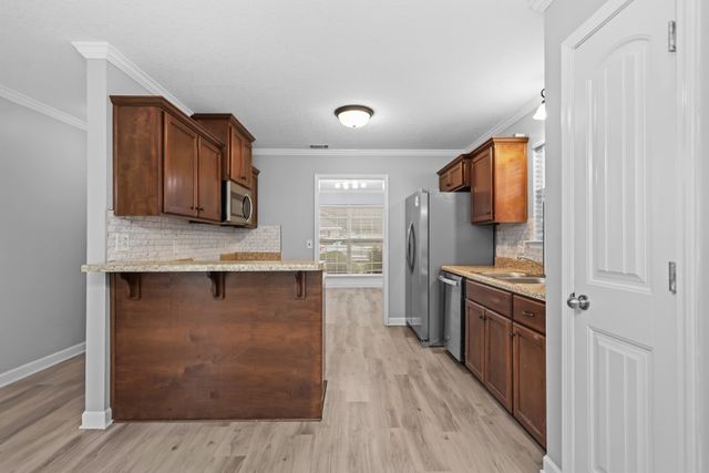 218 Guyett Ave, Hinesville, GA 31313