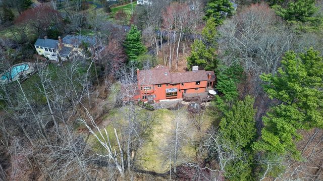 23 Greybirch Rd, Andover, MA 01810