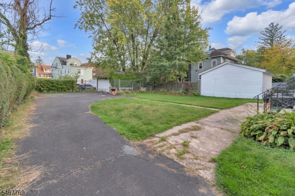 44 Oakland Terr, Newark City, NJ 07106 — photo 5