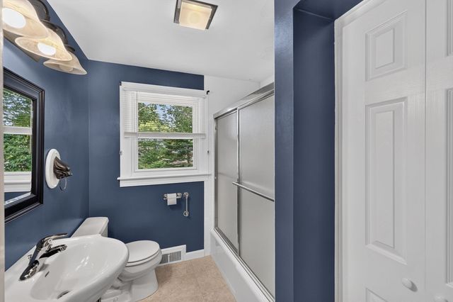 414 Archer St, Fall River, MA 02720