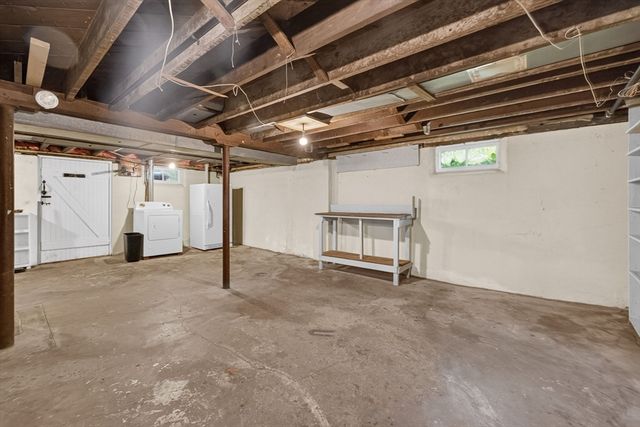 414 Archer St, Fall River, MA 02720