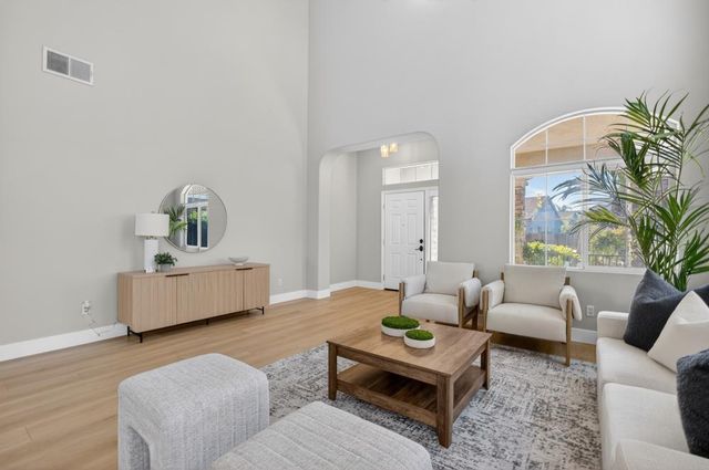 6505 Pallazzo Way, Elk Grove, CA 95757