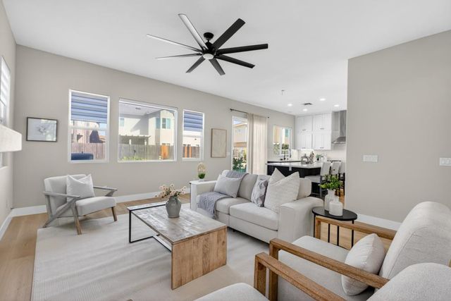 6505 Pallazzo Way, Elk Grove, CA 95757