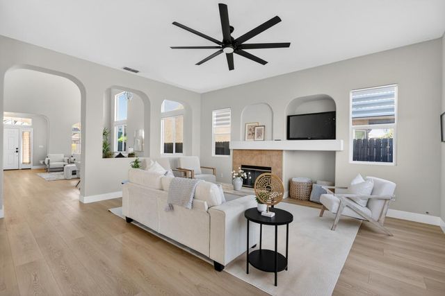 6505 Pallazzo Way, Elk Grove, CA 95757