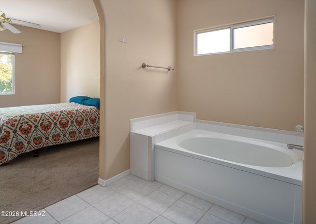 7140 W Maple Ridge Drive, Tucson, AZ 85743