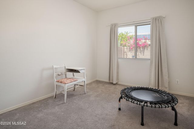 7140 W Maple Ridge Drive, Tucson, AZ 85743