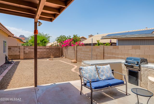 7140 W Maple Ridge Drive, Tucson, AZ 85743