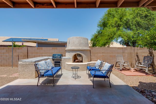 7140 W Maple Ridge Drive, Tucson, AZ 85743