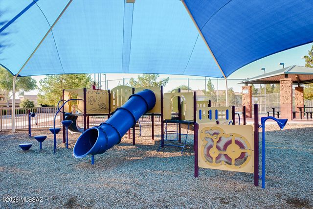 7140 W Maple Ridge Drive, Tucson, AZ 85743