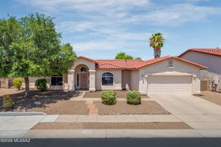 7140 W Maple Ridge Drive, Tucson, AZ 85743