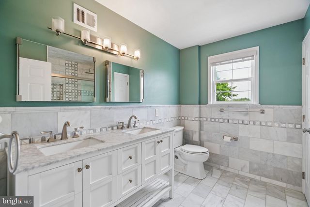 618 GATES ST, Philadelphia, PA 19128