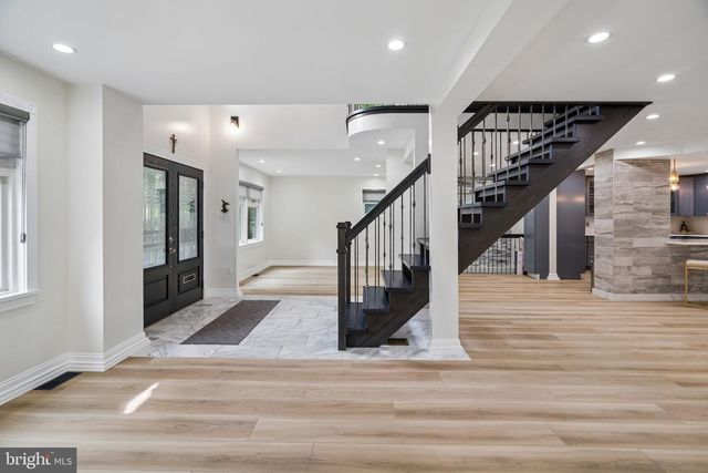 618 GATES ST, Philadelphia, PA 19128