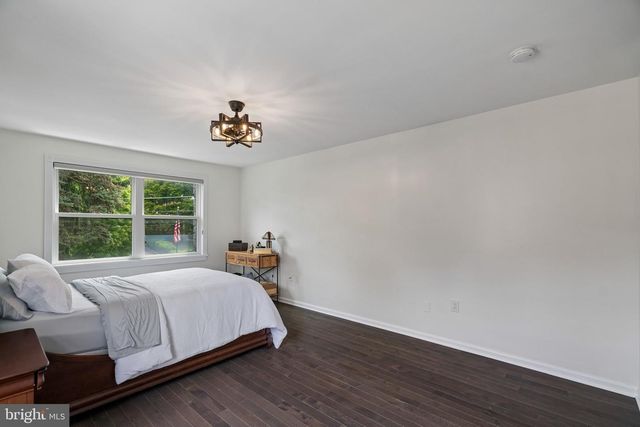 618 GATES ST, Philadelphia, PA 19128
