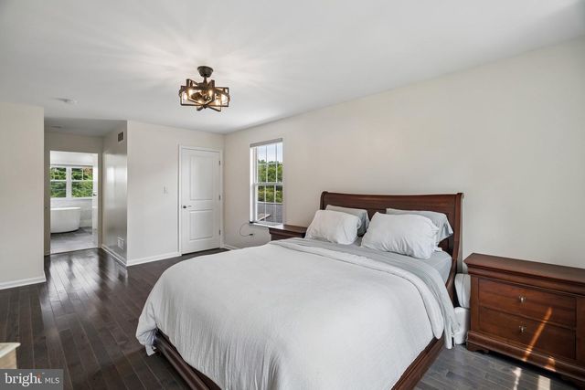 618 GATES ST, Philadelphia, PA 19128
