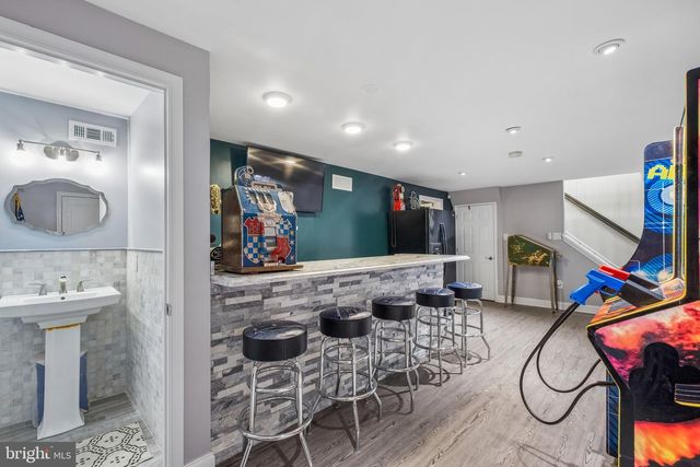 618 GATES ST, Philadelphia, PA 19128