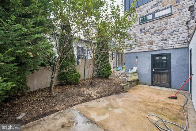 618 GATES ST, Philadelphia, PA 19128