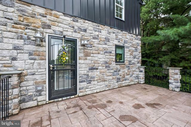 618 GATES ST, Philadelphia, PA 19128