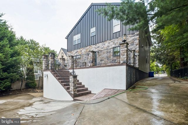 618 GATES ST, Philadelphia, PA 19128