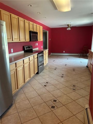 33 Suburban Drive, Big Flats, NY 14903