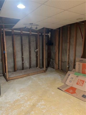 33 Suburban Drive, Big Flats, NY 14903