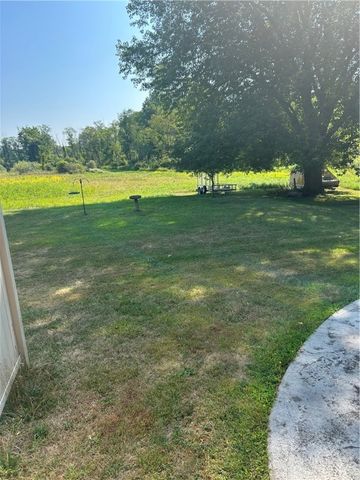 33 Suburban Drive, Big Flats, NY 14903