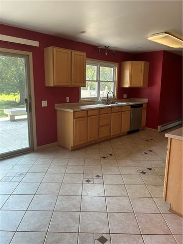 33 Suburban Drive, Big Flats, NY 14903