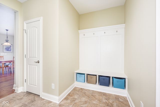 8920 Sandstone Place, Zionsville, IN 46077