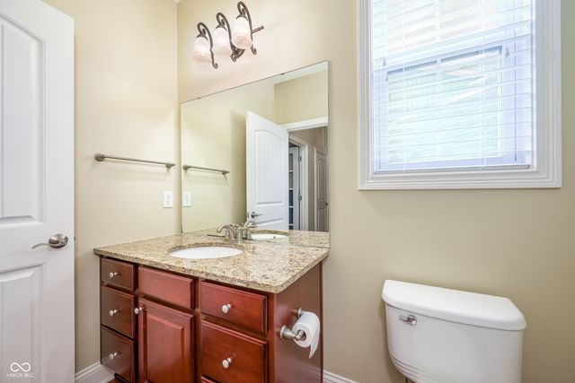 8920 Sandstone Place, Zionsville, IN 46077