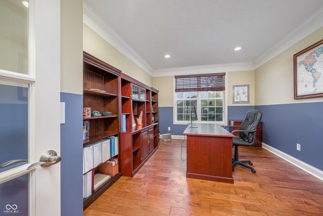 8920 Sandstone Place, Zionsville, IN 46077